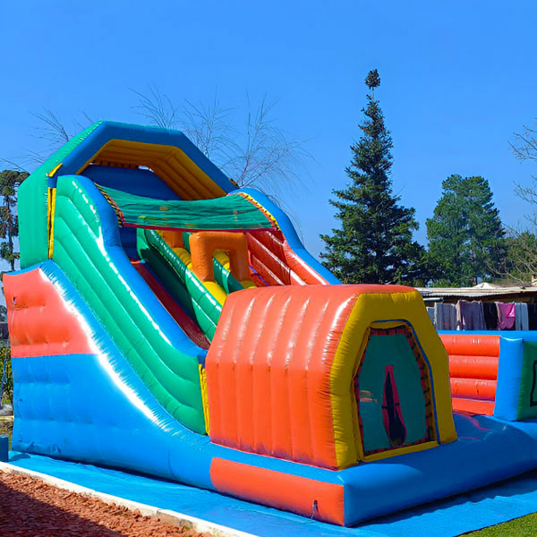 locação de toboba inflavel com piscina de bolinhas 